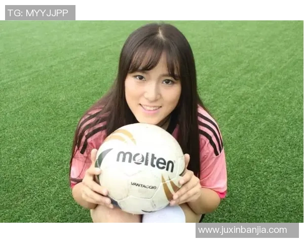 足球明星太太们的华丽礼服展示时尚魅力与优雅风采的完美结合